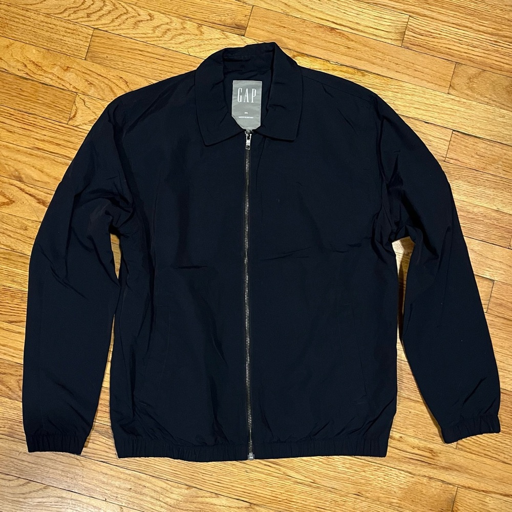 Gap Lightweight Zippered Coach Jacket